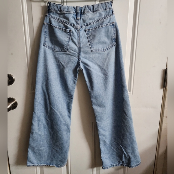 Old Navy High Rise Baggy Wide Leg Jeans - Picture 3 of 3